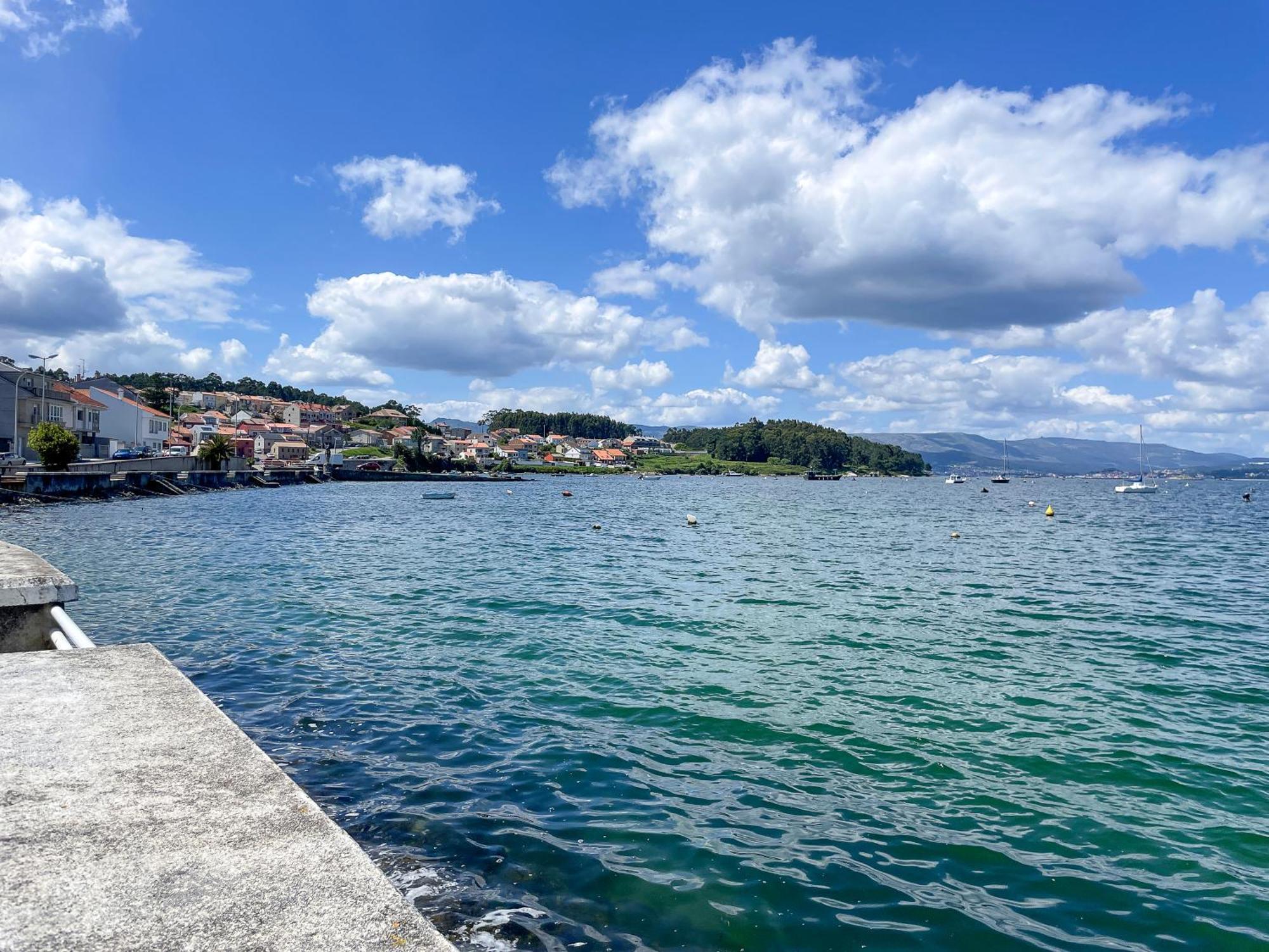 Apartamentos Illa De Arousa Centro 3000 المظهر الخارجي الصورة
